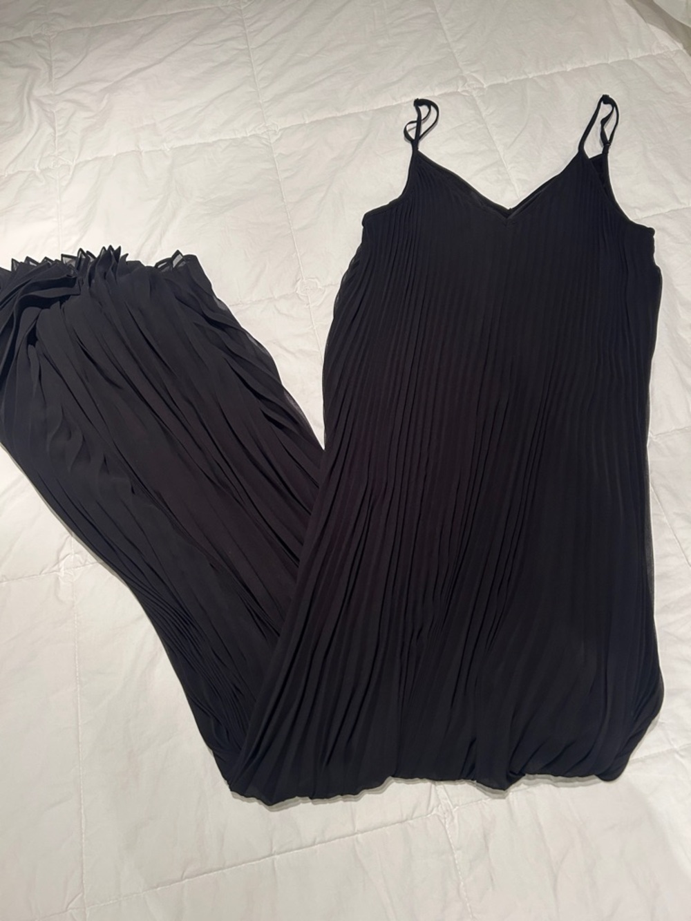 Express Black Pleated Maxi Slip Dress with Spaghetti Straps